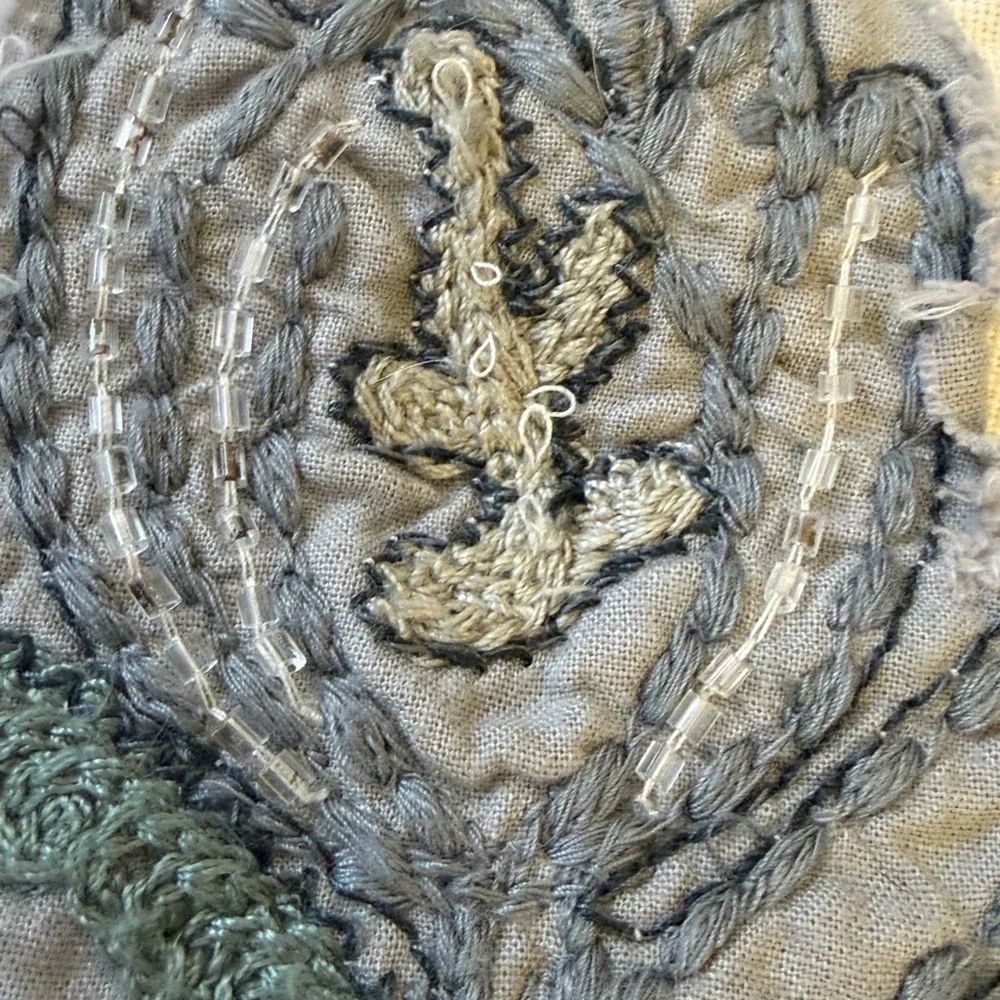 Pottery Barn 20 x 20 crewel embroidered botanical leaf pillow cover Cream blue